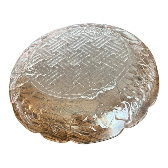 Vintage Pink Glass Bowl W/ Fruit & Basket Weave Design 1.5" Tall 7.5" Diameter S - Picture 4 of 4